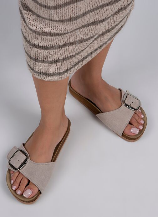 Manijero Jade Kadın Hakiki Deri Tek Tokalı Bej Süet - Gümüş Terlik - Görsel 2