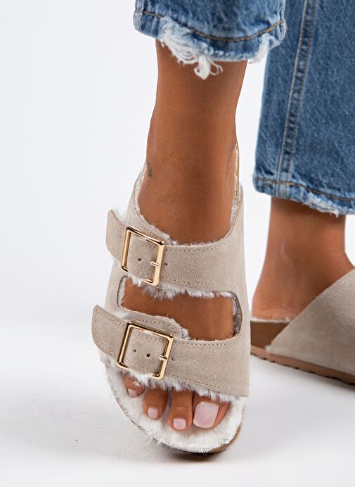 Manijero Anjelic Kürklü Kadın Hakiki Deri Çift Tokalı Kürklü Bej Süet Terlik - Görsel 5