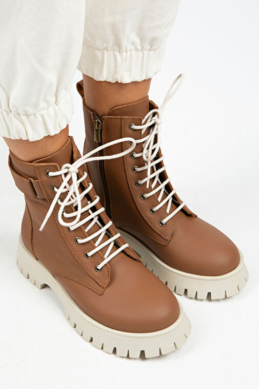 Manijero Adel Kadın Hakiki Deri Bağcıklı İçten Fermuarlı Taba-Bej Bot - Görsel 4