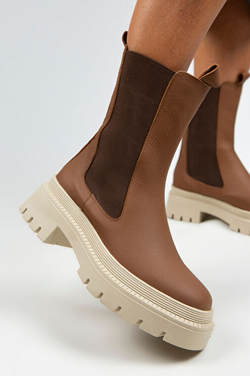 Manijero Agatha Kadın Hakiki Deri Çift Taraflı Lastikli Burnu Köşeli Taba-Bej Bot - Görsel 5
