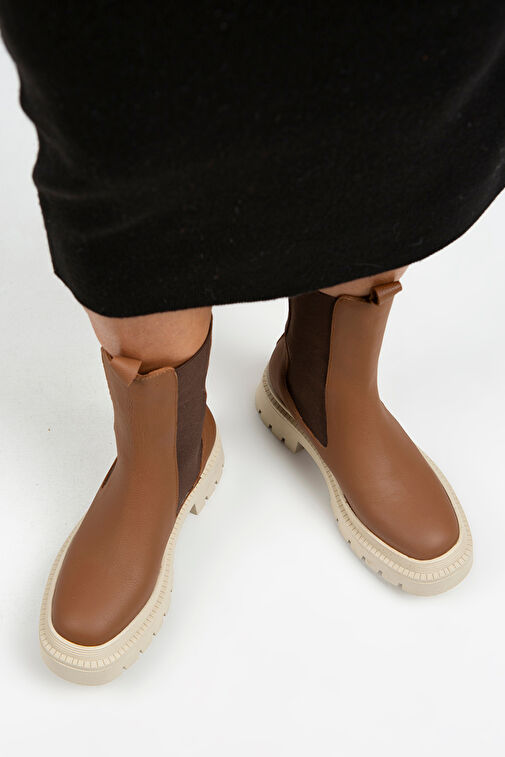 Manijero Agatha Kadın Hakiki Deri Çift Taraflı Lastikli Burnu Köşeli Taba-Bej Bot - Görsel 7