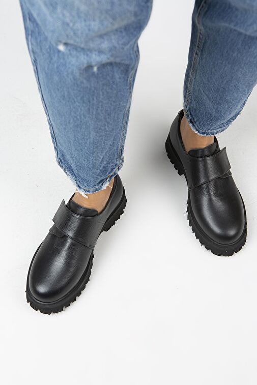 Manijero Siyah Kadın Deri Günlük Ayakkabı MNJ.112.01 - Görsel 2