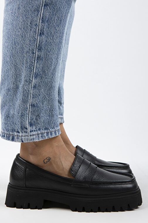 Manijero Cepmen Kadın Deri Köşeli Hakiki Deri Loafer Siyah Ayakkabı - Görsel 3