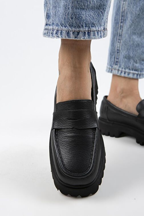 Manijero Cepmen Kadın Deri Köşeli Hakiki Deri Loafer Siyah Ayakkabı - Görsel 8