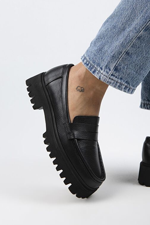 Manijero Cepmen Kadın Deri Köşeli Hakiki Deri Loafer Siyah Ayakkabı - Görsel 9