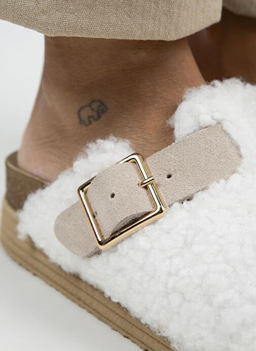 Manijero Beyaz-Kum Kadın Deri - Kürklü Terlik MNJ.105.11 - Görsel 4