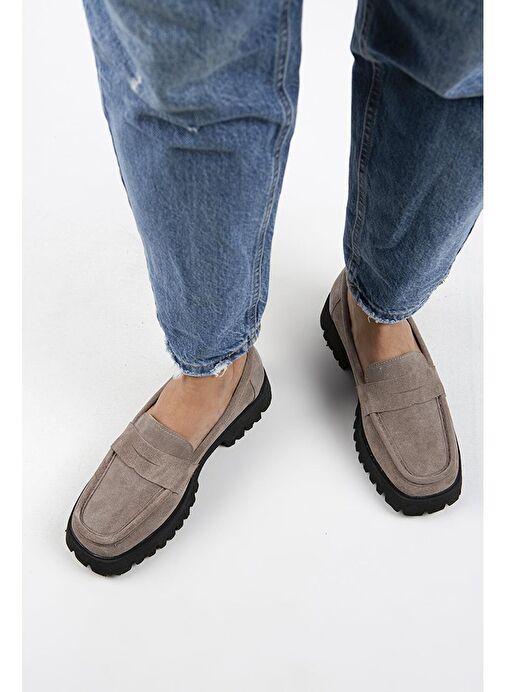 Manijero Cepmen Kadın Hakiki Deri Köşeli Loafer Vizon Süet Ayakkabı - Görsel 9