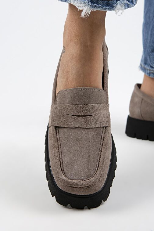 Manijero Cepmen Kadın Hakiki Deri Köşeli Loafer Vizon Süet Ayakkabı - Görsel 6