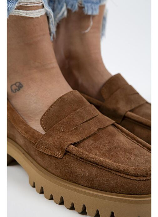 Manijero Cepmen Kadın Hakiki Deri Köşeli Loafer Taba Süet Ayakkabı - Görsel 3