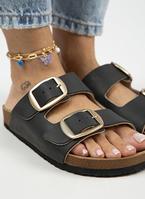 Manijero Siyah-Gold Kadın Deri Terlik MNJ.121.04 - Görsel 4