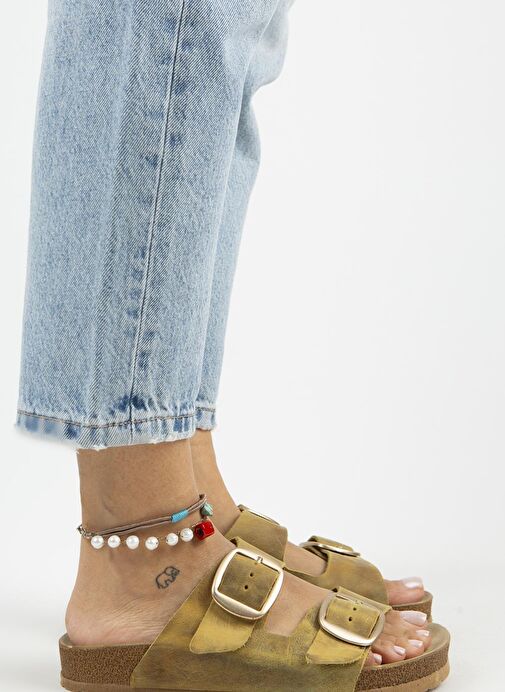 Manijero İrene Eskitme Kadın Deri Hakiki Deri Çift Tokalı Hardal Gold Terlik - Görsel 2