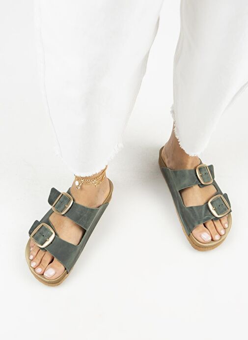 Manijero Yeşil-Gold Kadın Deri Terlik MNJ.121.09 - Görsel 8