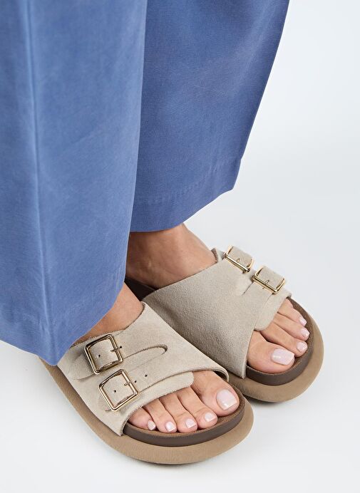 Manijero Lirio Kadın Hakiki Deri Tek Bant Çift Tokalı Bej Terlik - Görsel 3