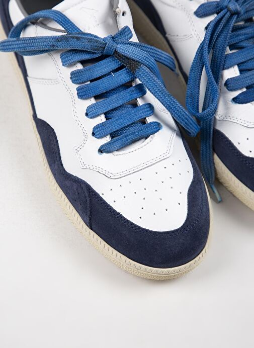 Krahe Artemis Erkek Hakiki Deri Eskitme El Boyamalı Bağcık Ve İki Yedek Bağcıklı Beyaz-Mavi Sneakers - Görsel 5