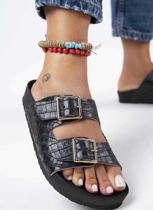 Manijero Siyah Kadın Deri Terlik MNJ.141.05 - Görsel 2