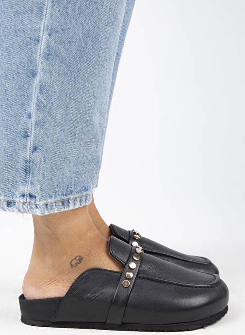 Manijero Siyah Kadın Deri Terlik MNJ.155.04 - Görsel 3