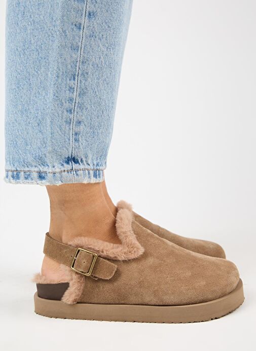 Manijero (Holly 2 Kürklü Platform) Kadın Hakiki Deri Kemerli Tokalı Sabo Vizon Sandalet - Görsel 2