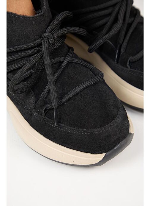 Manijero (Palmira) Kadın Hakiki Deri İçi Kürklü Bağcıklı Mini Siyah Bot - Görsel 4