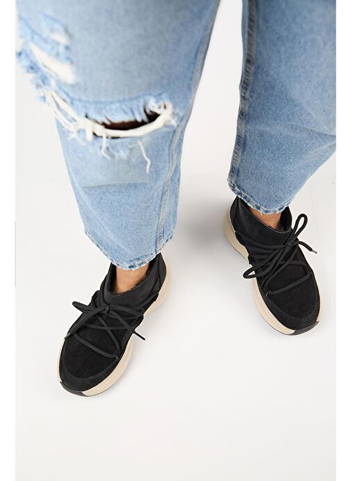 Manijero (Palmira) Kadın Hakiki Deri İçi Kürklü Bağcıklı Mini Siyah Bot - Görsel 8