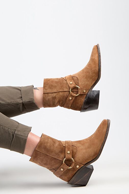 Manijero (Neus) Kadın Hakiki Deri Halkalı Kuşaklı Kovboy Özel Eskitme Deri Taba Bot - Görsel 9