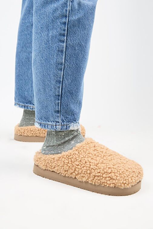 Manijero Karamel Kadın Peluş Terlik MNJ.172.02 - Görsel 7