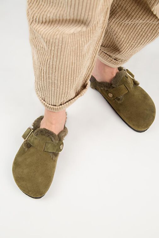 Manijero (Zeta 2 Kürklü ) Kadın Hakiki Deri Kemerli Tokalı Sabo Haki Terlik - Görsel 8