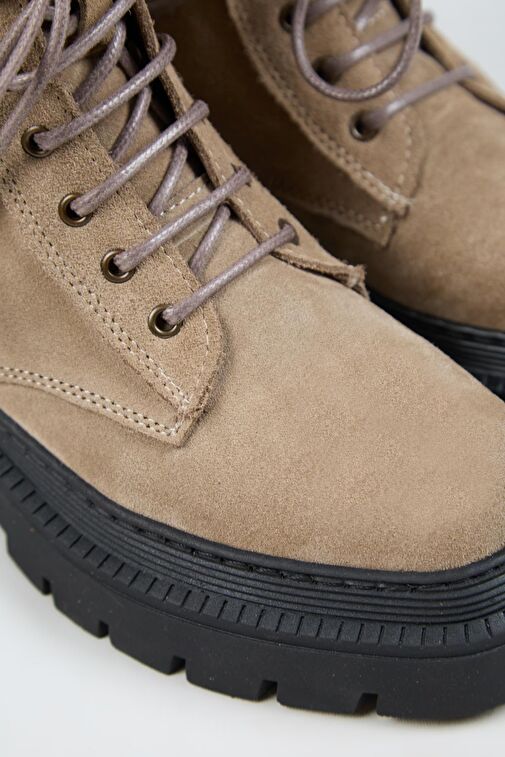 Manijero (Avjin) Kadın Hakiki Deri Bağcıklı Burnu Köşeli Vizon Bot - Görsel 5