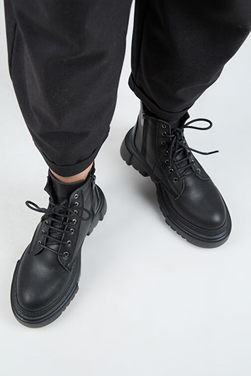 Manijero (Dilzar) Kadın Hakiki Deri Bağcıklı İçten Fermuarlı Siyah Bot - Görsel 7