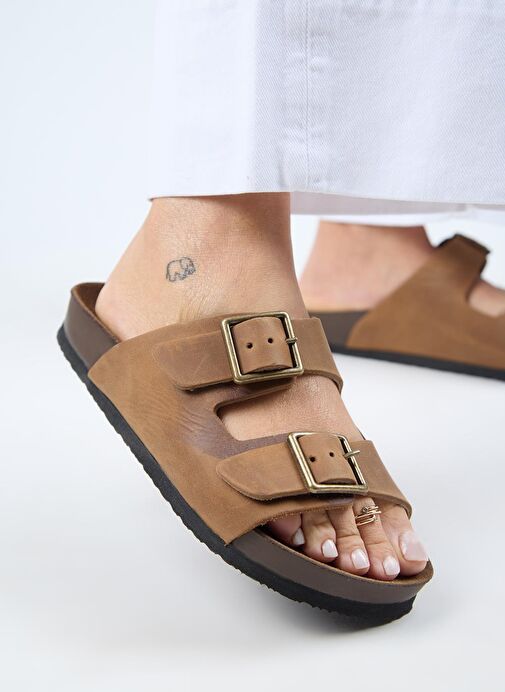 Manijero (Anjelic Eskitme ) Kadın Hakiki Deri Çift Tokalı Kahve Terlik - Görsel 6