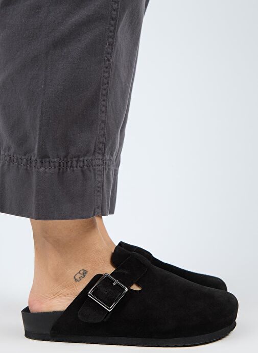 Manijero Zeta 2 Kadın Hakiki Deri Kemerli Tokalı Sabo Siyah Süet Terlik - Görsel 2