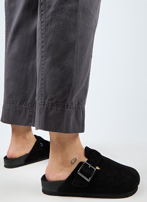 Manijero Zeta 2 Kadın Hakiki Deri Kemerli Tokalı Sabo Siyah Süet Terlik - Görsel 7