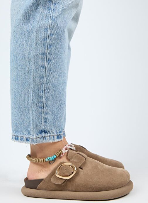 Manijero (Asymetry) Kadın Hakiki Deri Kemerli Tokalı Sabo Vizon Terlik - Görsel 3