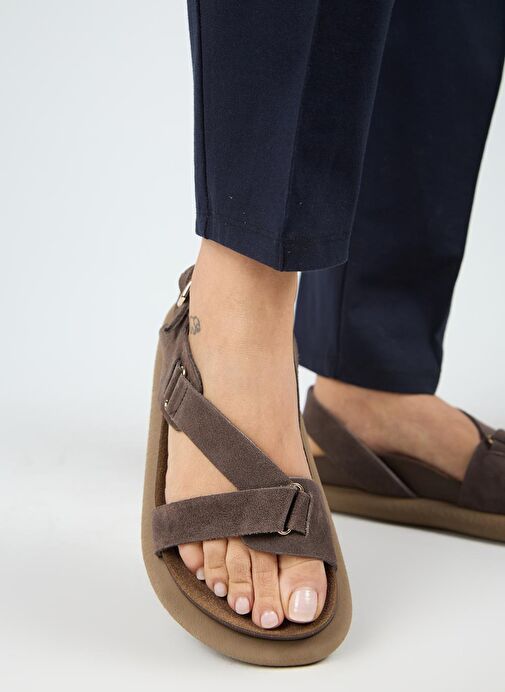Manijero Azelya Kadın Hakiki Deri Tokalı Atkılı Açık Kahve Sandalet - Görsel 6