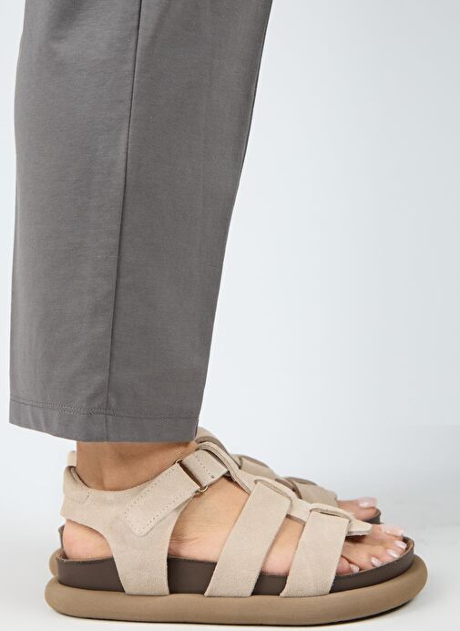Manijero Capra Kadın Hakiki Deri Atkılı Cırtlı Bej Sandalet - Görsel 4