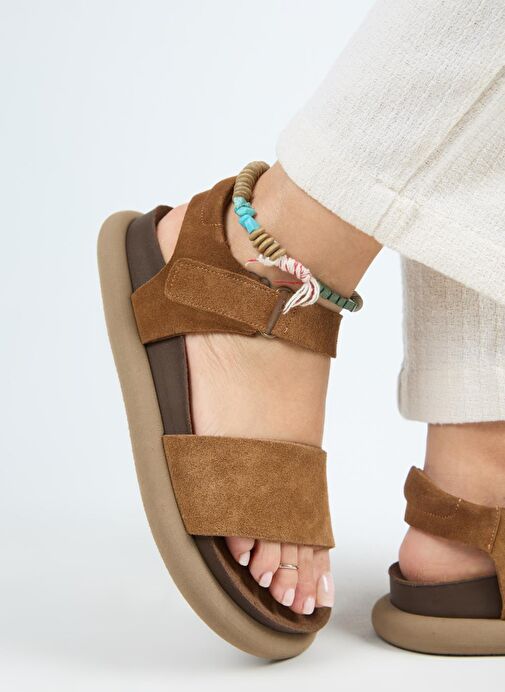 Manijero Bronx Kadın Hakiki Deri Atkılı Cırtlı Taba Sandalet - Görsel 8