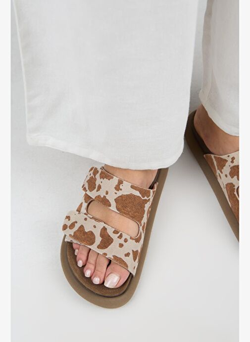 Manijero Nagual Lillo Kadın Hakiki Deri Çift Cırtlı Taba Benekli Terlik - Görsel 5