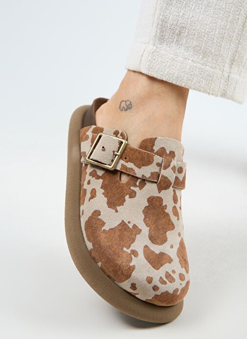 Manijero Naguall Zeta Kadın Deri Hakiki Deri Kemerli Tokalı Sabo Taba Benekli Terlik - Görsel 5