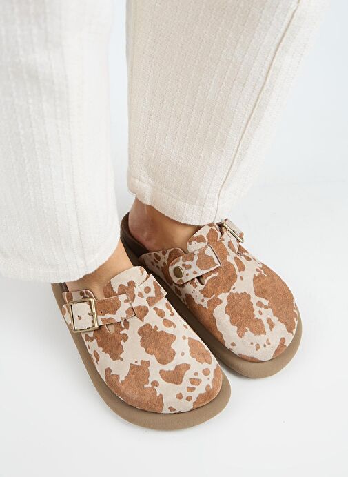 Manijero Naguall Zeta Kadın Deri Hakiki Deri Kemerli Tokalı Sabo Taba Benekli Terlik - Görsel 3