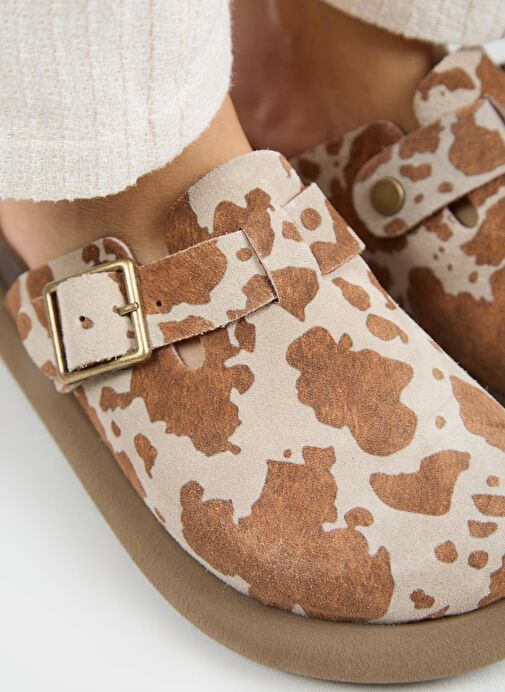 Manijero Naguall Zeta Kadın Deri Hakiki Deri Kemerli Tokalı Sabo Taba Benekli Terlik - Görsel 4