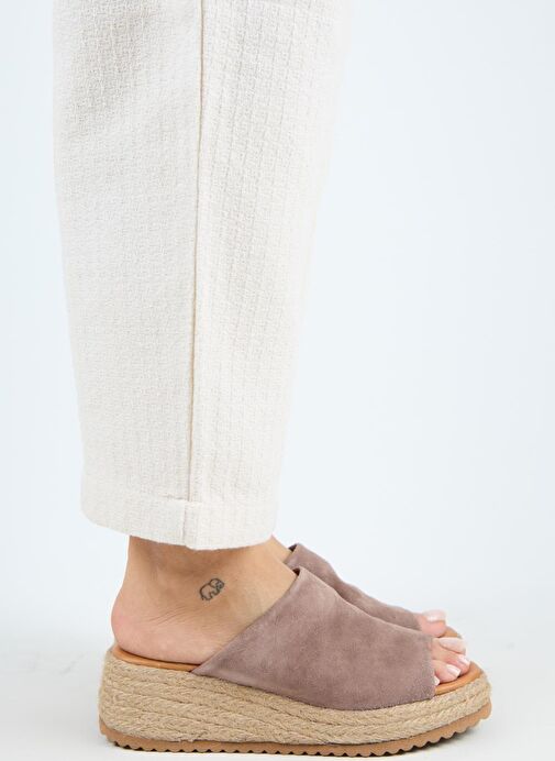 Manijero Francis Kadın Hakiki Deri Düz Tek Bantlı Espadril Vizon Terlik - Görsel 2