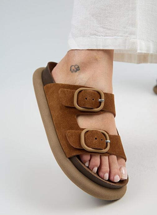 Manijero (Lavanda 2) Kadın Hakiki Deri Çift Tokalı Taba Terlik - Görsel 4