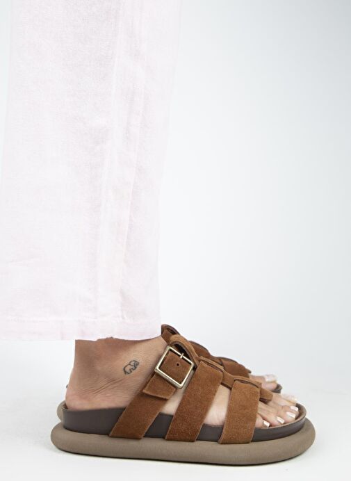 Manijero (Hicks) Kadın Hakiki Deri Tokalı Bantlı Taba Terlik - Görsel 3