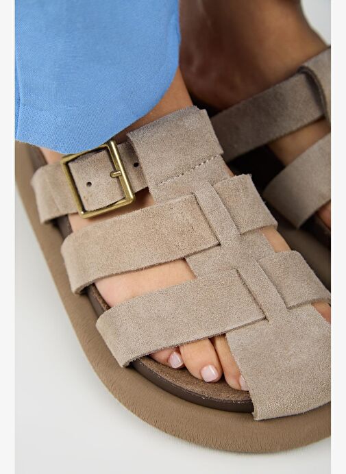 Manijero Brancato Kadın Hakiki Deri Tokalı Bantlı Sabo Vizon Terlik - Görsel 5