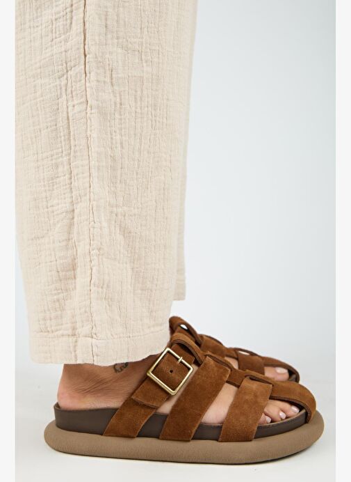 Manijero Brancato Kadın Hakiki Deri Tokalı Bantlı Sabo Taba Terlik - Görsel 3