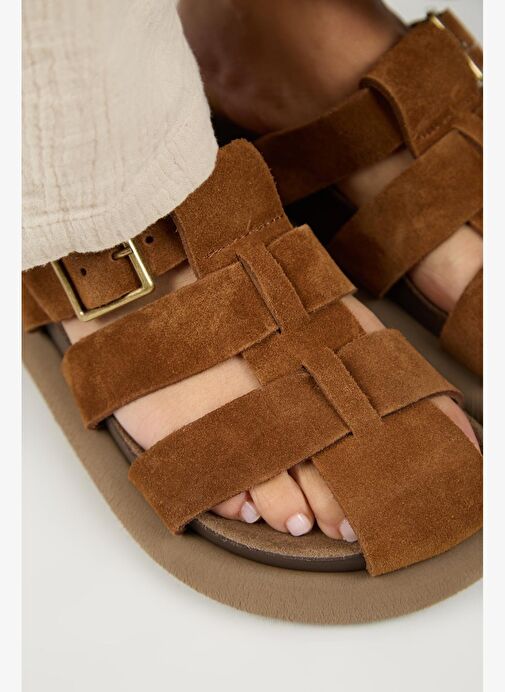 Manijero Brancato Kadın Hakiki Deri Tokalı Bantlı Sabo Taba Terlik - Görsel 5