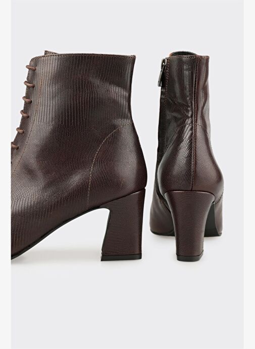 Kahve Deri Kadın Klasik Bot - Görsel 5