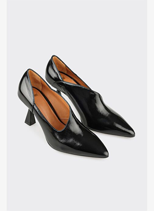 Siyah Deri Kadın Topuklu Ayakkabı - Görsel 3