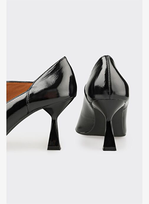 Siyah Deri Kadın Topuklu Ayakkabı - Görsel 5