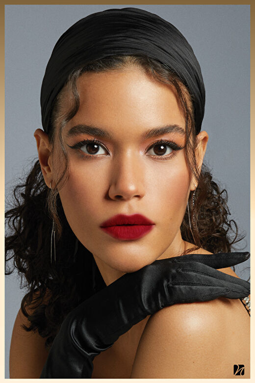 Note Iconic Matte Lipstick 112 Powerful Kalıcı Mat Ruj - Kırmızı 3