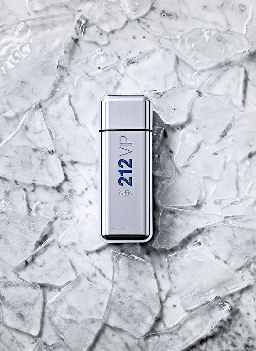 Carolina Herrera 212 Vip Men EDT 100 ml  Parfüm 4